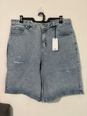 Wesc Denim Shorts Size 34